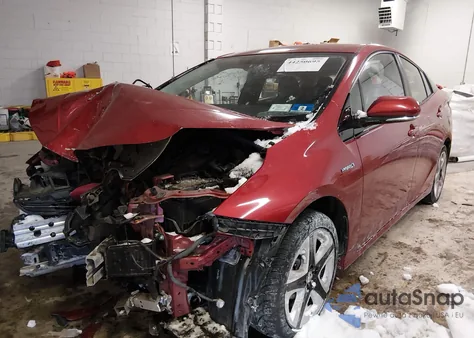 2016 Toyota Prius Four z USA, uszkodzony, nr VIN JTDKARFU2G3513277